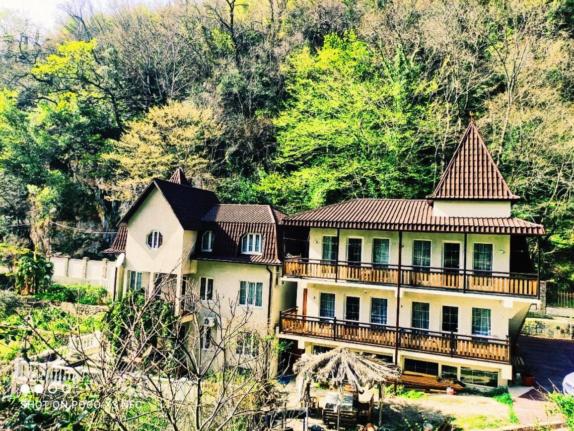 Guest House Chalet Agave Gagra Eksteriør billede